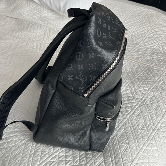 LOUIS VUITTON DISCOVERY BACKPACK PM TAIGA MONOGRAM ECLIPSE - Picture 3 of 17